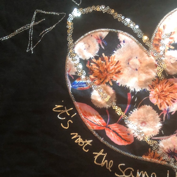 DESIGUAL Black blouse with heart design NWT - Picture 2 of 5